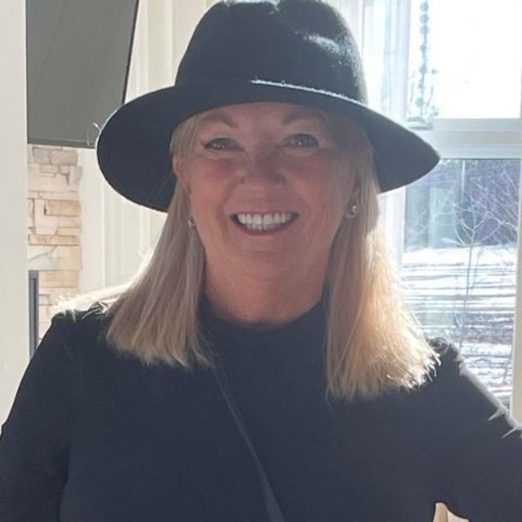 Profile Picture of Danielle Boulet (@lefougasse) on Poshmark