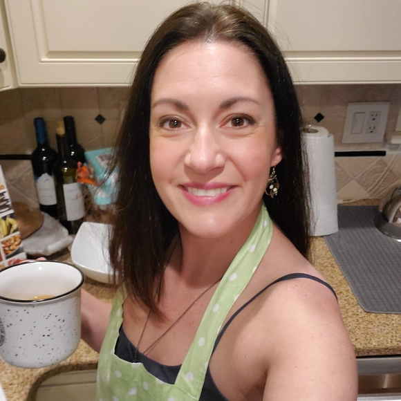 Profile Picture of Audrey Bremerkamp (@amunsch) on Poshmark