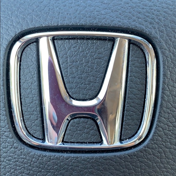 Profile Picture of Eva Ryan (@ryan803) on Poshmark