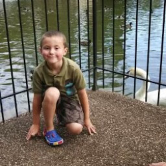 Profile Picture of Christina Hassett (@chassett111) on Poshmark