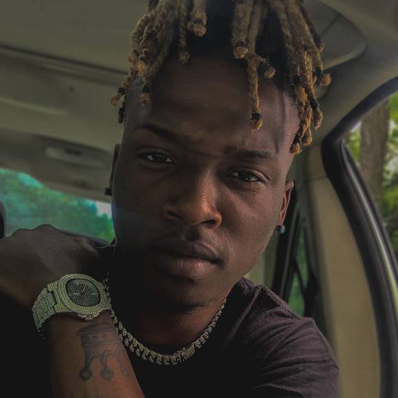 Gregory Mceachern iii - Poshmark Profile Picture of Gregory Mceachern iii (@mceacherngreg) on Poshmark