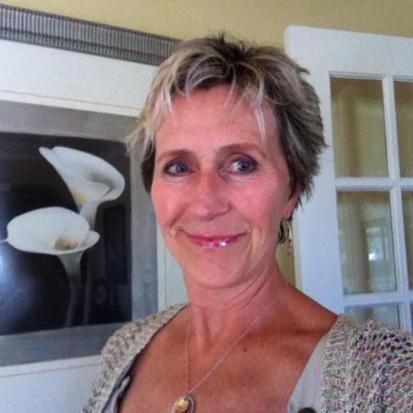 Profile Picture of Debra Corbo (@d_corbo) on Poshmark