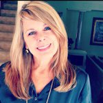 Profile Picture of Suzanne Smith (@lilyfieldsdesign) on Instagram