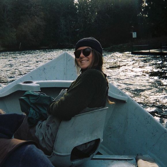 Profile Picture of Kate Mussett (@katemussett13) on Poshmark