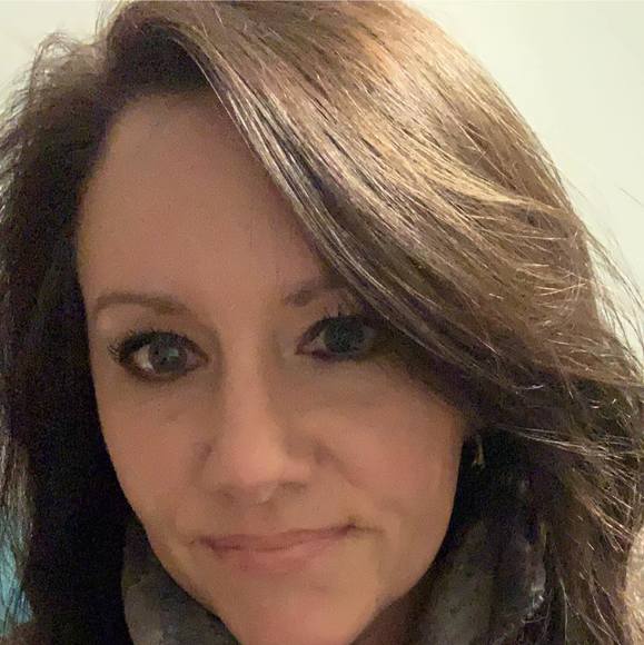 Stephanie Walkup - Poshmark Profile Picture of Stephanie Walkup (@swalkup79) on Poshmark