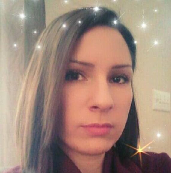 Profile Picture of Sandra Gresham (@sanik2206) on Poshmark