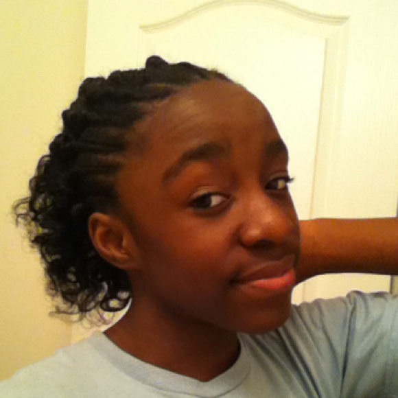 Profile Picture of Briana Manning (@brebre4life) on Poshmark