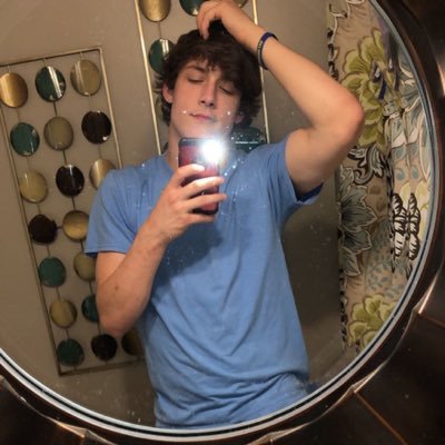 Profile Picture of Chase Moore (@chaseemooree) on Twitter