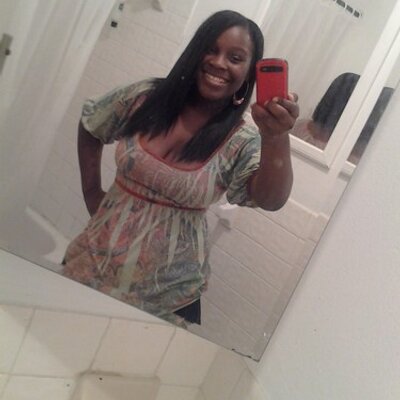 Profile Picture of ♡ ♥Rissa♡ ♥ (@ClarissaHicks18) on Twitter