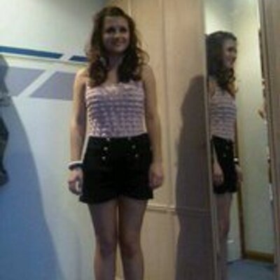 Profile Picture of Holly Rose Isom (@holly_14_15) on Twitter