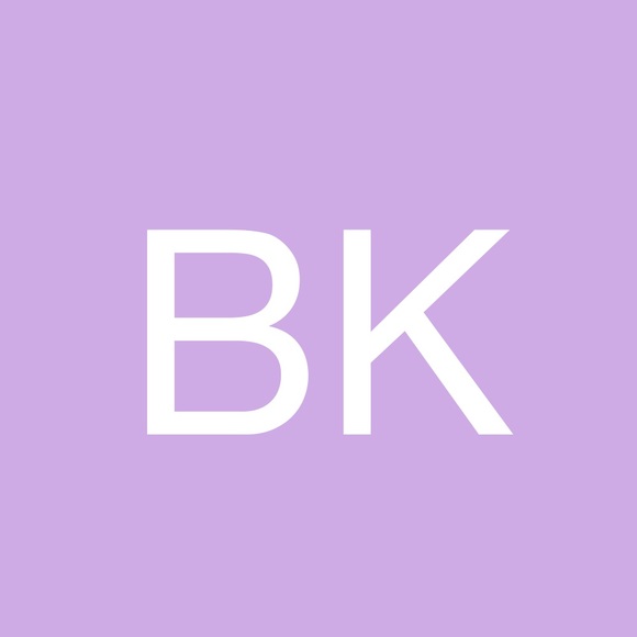 Profile Picture of Briana Kirby (@briana2382) on Poshmark