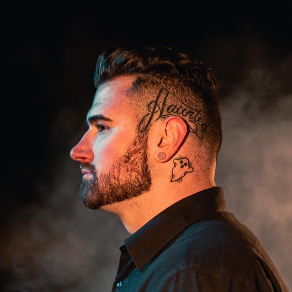 Profile Picture of Brandon Roohr (@brandonroohr) on Poshmark