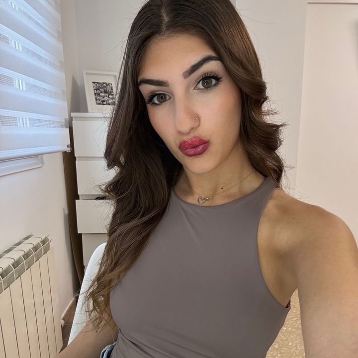 Profile Picture of 𝙿𝙰𝚄𝙻𝙰🌸 (@_paulimm) on Tiktok