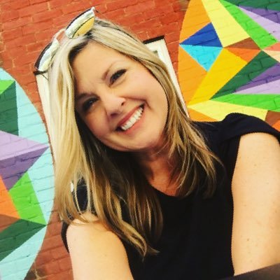 Profile Picture of Sharon Love (@zealup) on Twitter