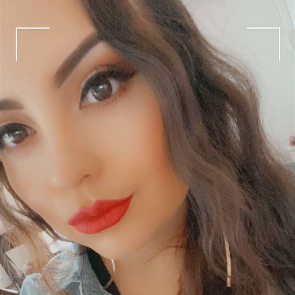 Profile Picture of Yolanda Alejandro mdo (@montesyolis) on Poshmark