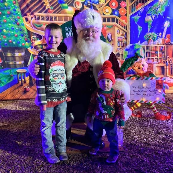 Profile Picture of Katie Auville (@katiejofitz21) on Poshmark