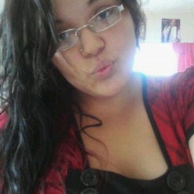 Profile Picture of Pam Gurule (@hispanicgirl_) on Twitter