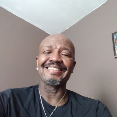 Profile Picture of David Willard (@DavidWi06379538) on Twitter