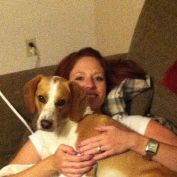 Profile Picture of Jill Moore (@jill0910) on Poshmark