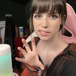 Profile Picture of Laura Bailey (@Laura-Bailey) on Facebook