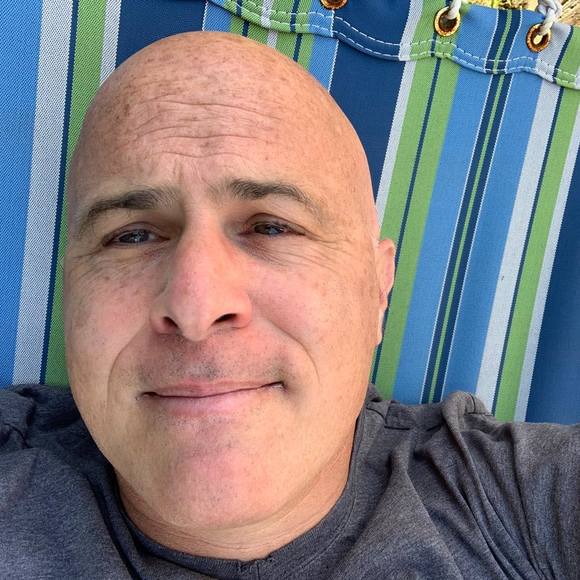 Peter Ullman - Poshmark Profile Picture of Peter Ullman (@ullmandds) on Poshmark