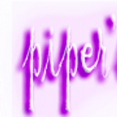 Profile Picture of Kara Wojkowski (@piperscloset) on Twitter