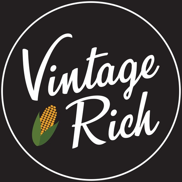 Profile Picture of Taylor Richards (@triiiich) on Poshmark