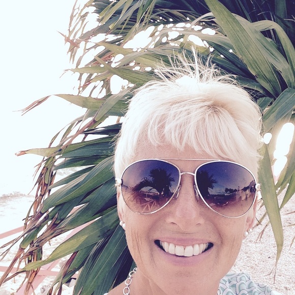 Profile Picture of Karen Donohoo (@kdonohoo256) on Poshmark