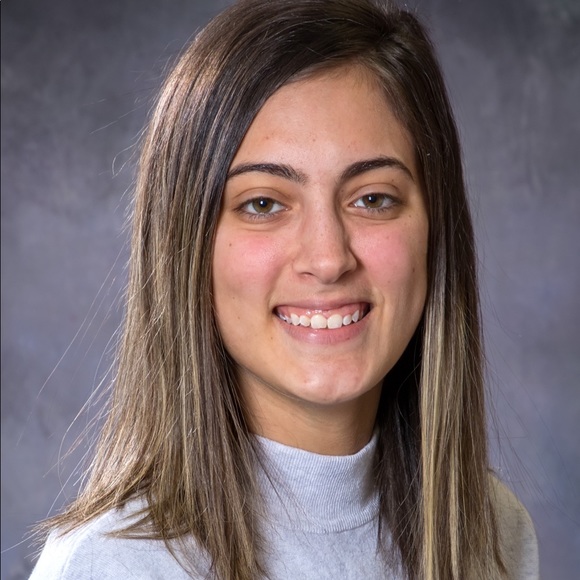 Profile Picture of Rosanna Mazzulla (@rmazzulla) on Poshmark