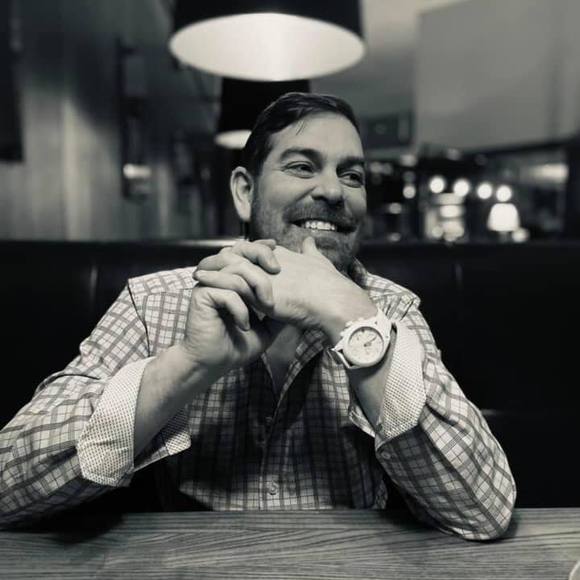 Profile Picture of Nate Thomas (@nate3751) on Poshmark