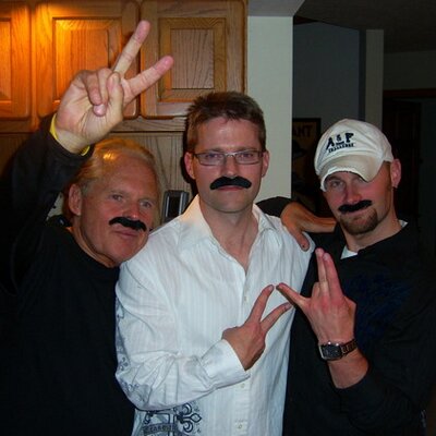 Profile Picture of Jeffrey Auld (@Jeff_Daddy) on Twitter