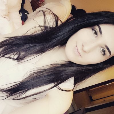 Profile Picture of Eloise Howell (@howelleloise) on Twitter