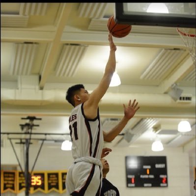 Profile Picture of Robles (@justin_robles21) on Twitter