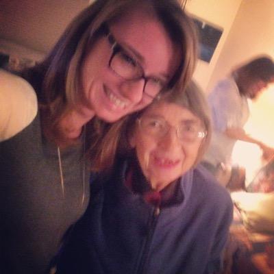 Stephanie Tyler - Twitter Profile Picture of Stephanie Tyler (@StephSchroepfer) on Twitter