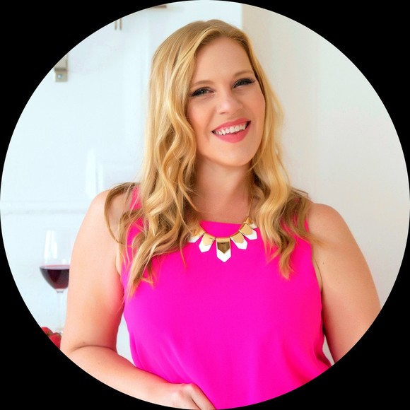 Profile Picture of Sarah Tracey (@sarahtracey500) on Poshmark