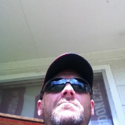 Profile Picture of Terry Sellers (@squirrelof1) on Twitter