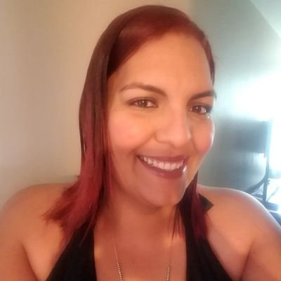 Profile Picture of Iris L. Morant (@ilmoran) on Twitter