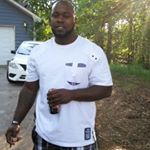 Profile Picture of calvin pope (@jojoblackcat) on Instagram