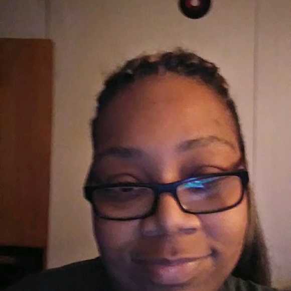 Profile Picture of Phyllis Rolark (@redplr35) on Poshmark