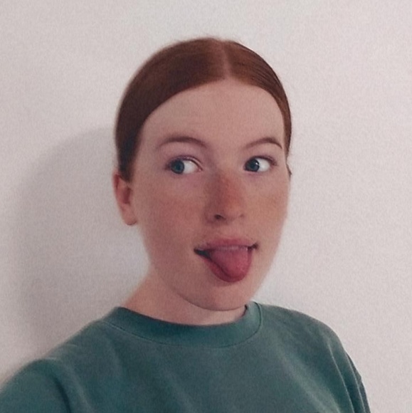 Profile Picture of Makenzie Schmierer (@makschmierer16) on Poshmark