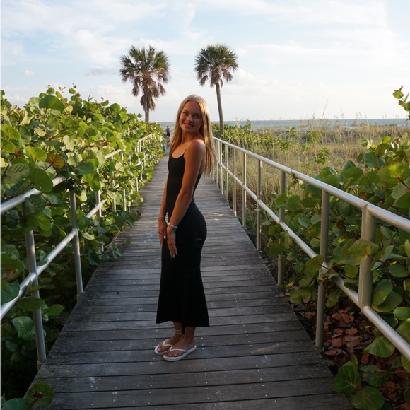 Profile Picture of Kendall Davey (@kendall1777) on Poshmark