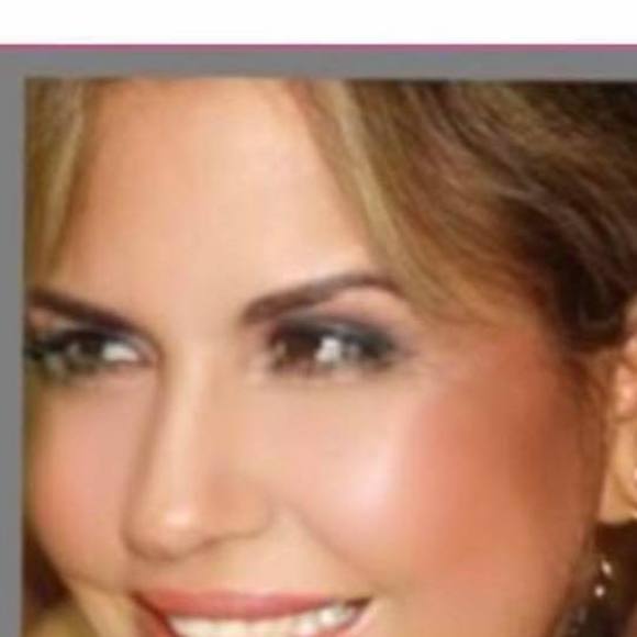 Profile Picture of Noelvia Lorenzo (@noelvia2011) on Poshmark