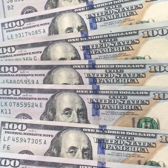 Profile Picture of Jake Lyons (@bestdealforyou) on Poshmark