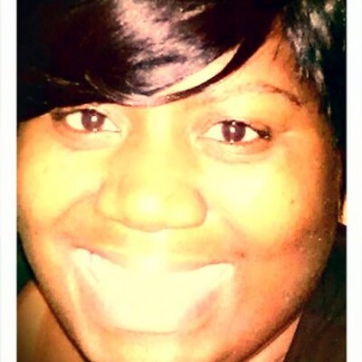 Profile Picture of Shena Johnson (@ShenaSj) on Twitter