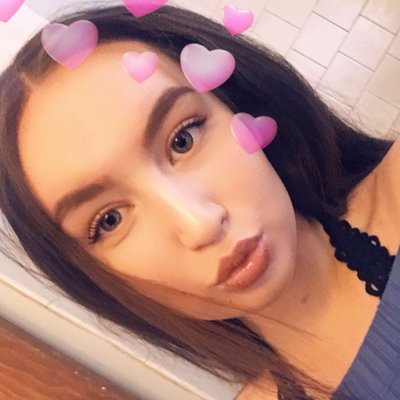 Profile Picture of Victoria (@victoria_stack_) on Twitter