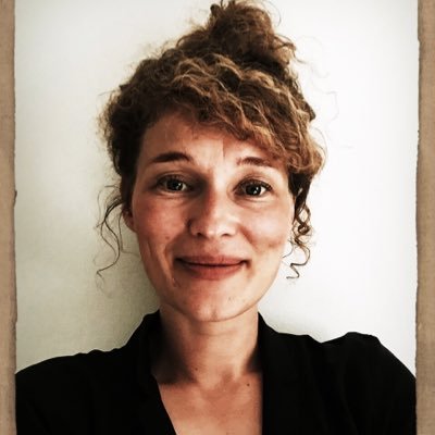 Profile Picture of Anne Hjelm Olesen (@AnneSigDetBare) on Twitter