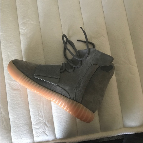 Profile Picture of Andy Michael (@adesigner77) on Poshmark