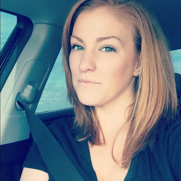 Profile Picture of Haley Ramirez (@haleyramirez89) on Poshmark