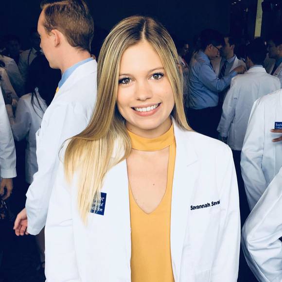 Profile Picture of Savannah Savadel (@savannahsavadel) on Poshmark