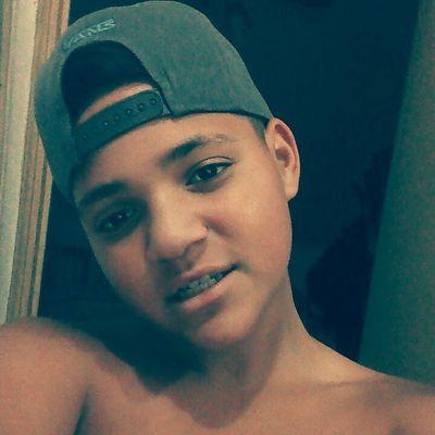 Profile Picture of Alex (@Alexgulino35) on Twitter